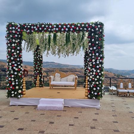 Upper Deck Resort Lonavla Exterior foto