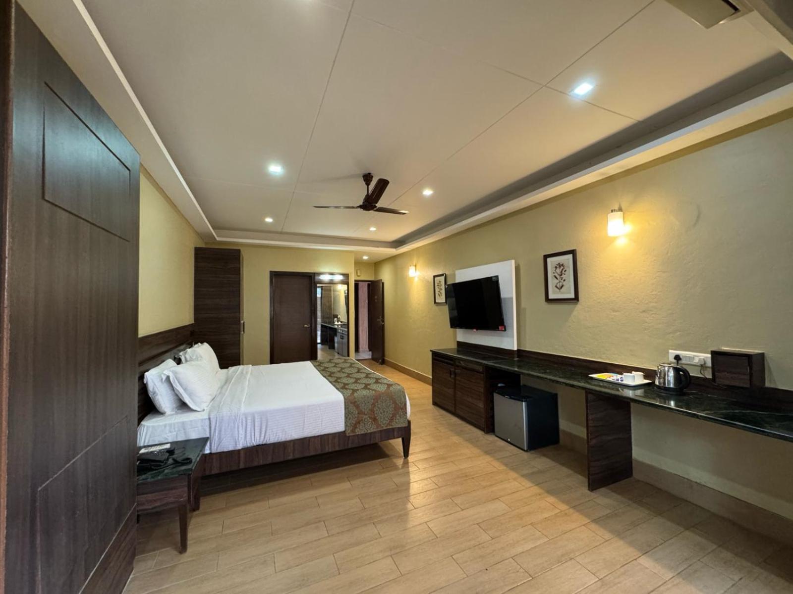 Upper Deck Resort Lonavla Exterior foto