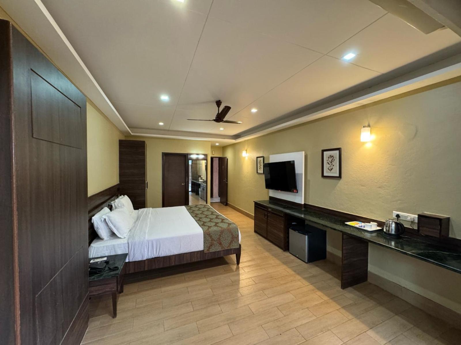 Upper Deck Resort Lonavla Exterior foto