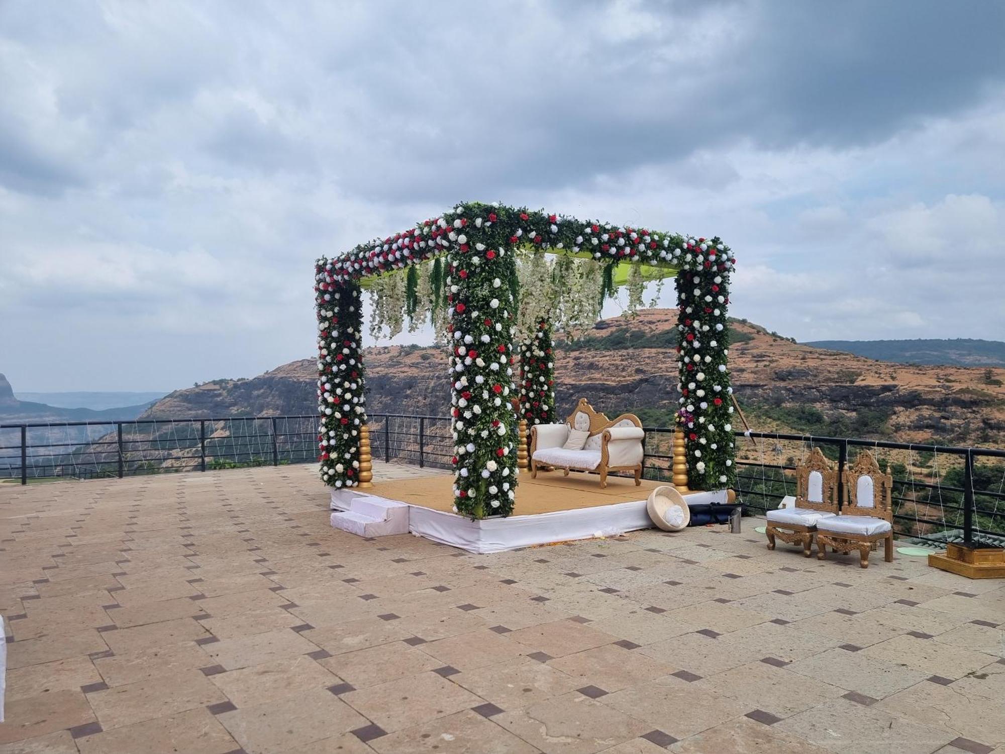 Upper Deck Resort Lonavla Exterior foto